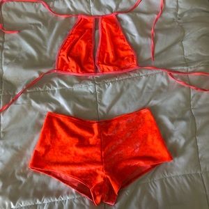 Velvet rave set